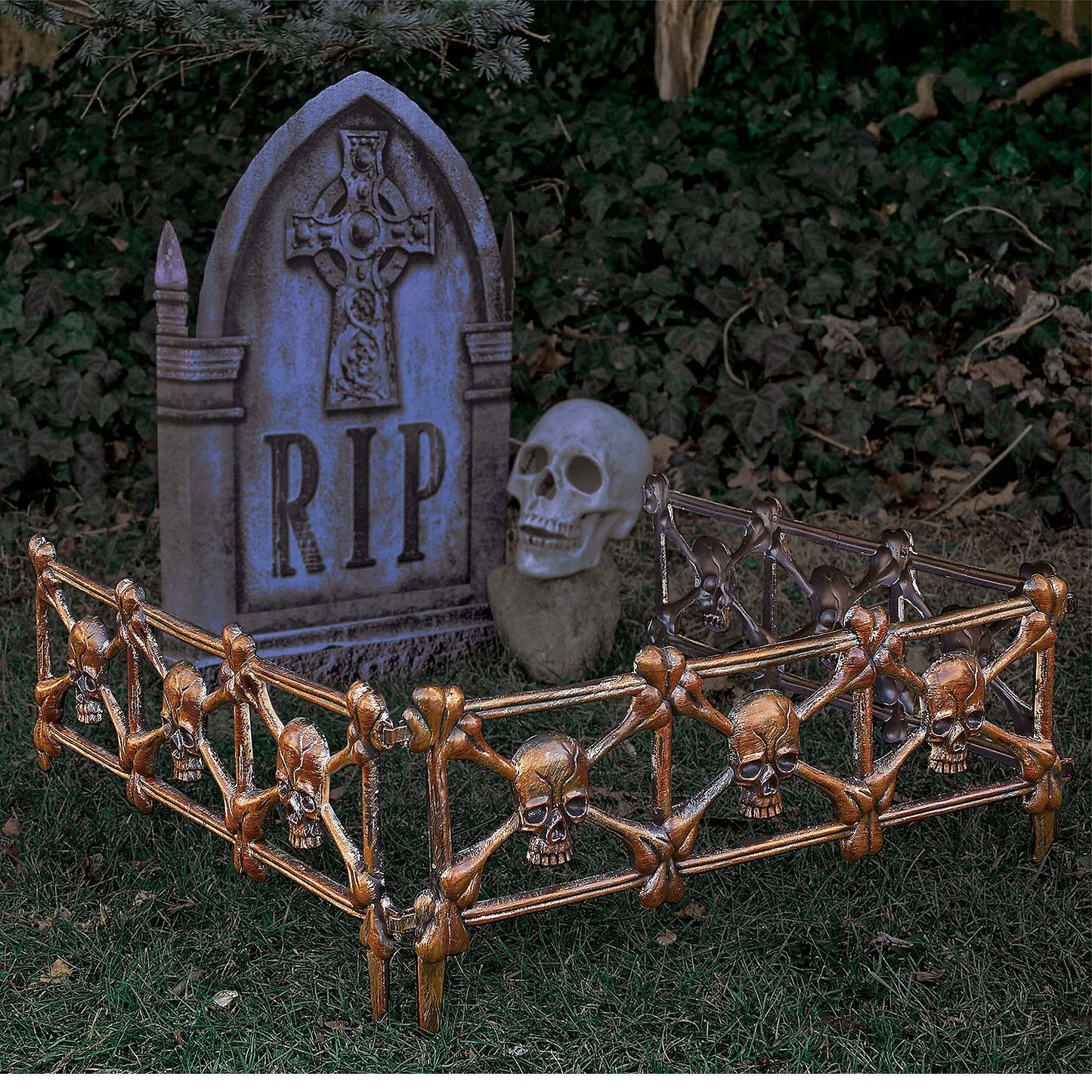 Rust Skull Graveyard Fence Halloween Decoration