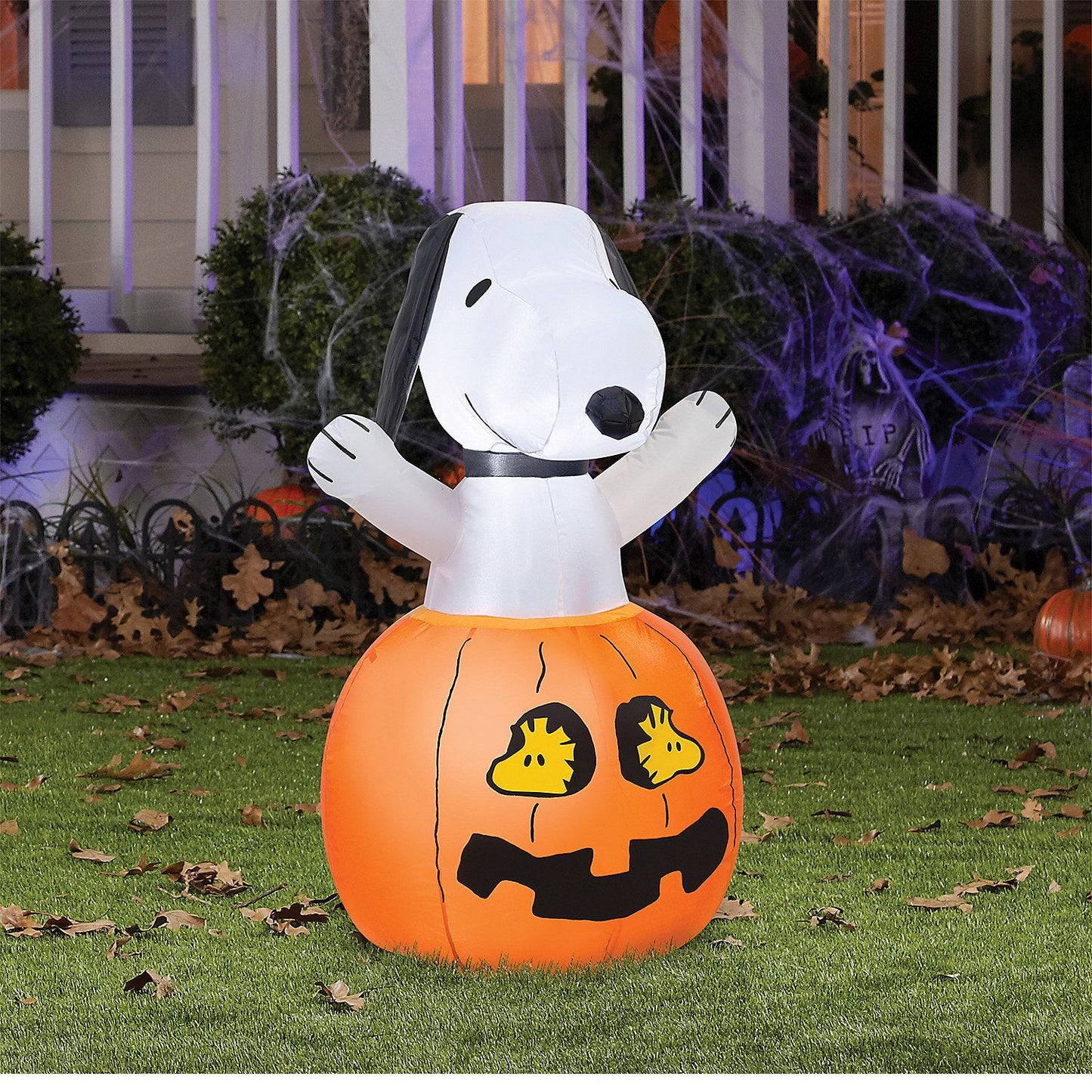 42" Blow-Up Inflatable Peanuts Snoopy Pumpkin with Built-In LED Lights Outdoor Yard Decoration